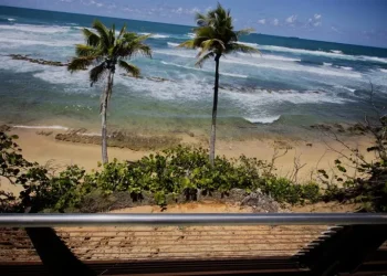 Estados Unidos emite un aviso de tsunami para parte del Caribe tras terremoto de magnitud 7,1 en Venezuela