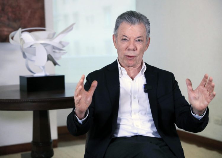 Expresidentes colombianos felicitan a De la Espriella por el triunfo en conteo preliminar