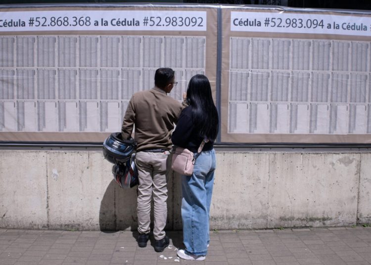 Autoridad electoral colombiana pide tranquilidad tras resultado preliminar de elecciones