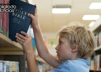 Texas aprueba lecturas obligatorias de la Biblia en escuelas públicas a partir de 2030