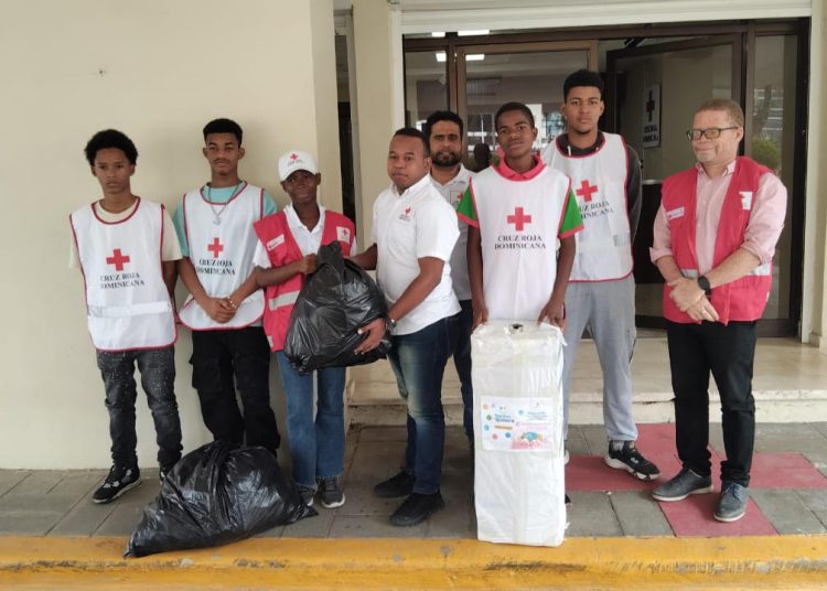 Departamento de Juventud de la Cruz Roja Herrera impulsa reciclaje solidario en apoyo a niños con cáncer