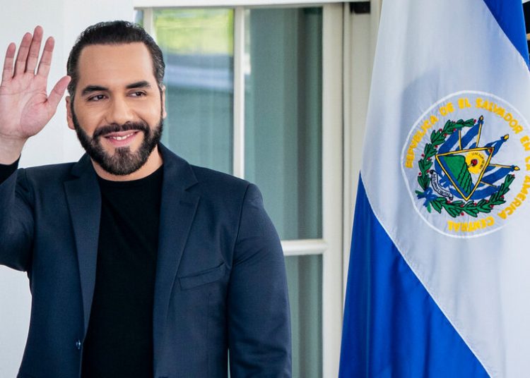 Nayib Bukele, que busca tercer mandato, defiende la reelección indefinida en El Salvador
