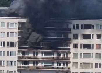 Al menos seis muertos en un incendio en un edificio residencial en Amberes (Bélgica)