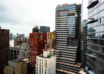 Desalojan varias calles de Nueva York por un fallo estructural de un rascacielos