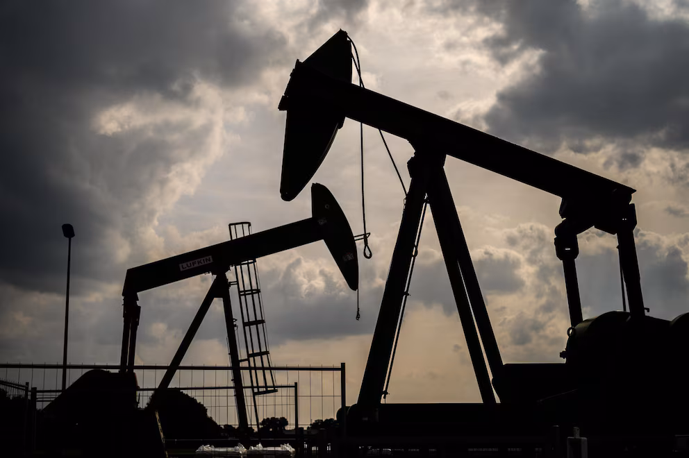 El barril de petróleo Brent alcanzó los 100 dólares por la extensión de la guerra en Medio Oriente