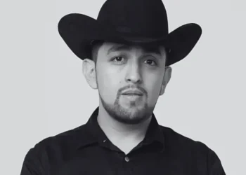 El cantante de música regional mexicana Adán R. es asesinado a balazos en Sinaloa