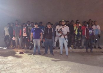 Ejército detiene camión que transportaba 29 haitianos indocumentados en Valverde