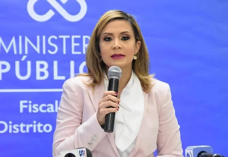 Rosalba Ramos espera dos años de prisión sin suspensión para hermanos Espaillat