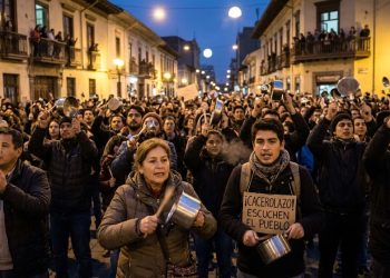Cacerolazos se escuchan en el DN en rechazo a la denominada Ley Mordaza, la reforma fiscal y los presuntos abusos policiales