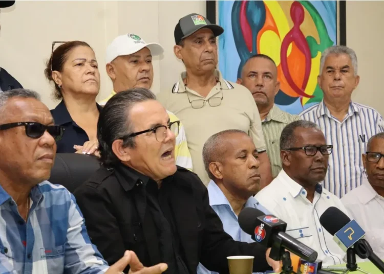 ANPA marcha al Palacio Nacional y anuncia acciones internacionales por presuntas violaciones laborales