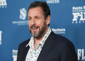 Adam Sandler sorprendió al oficiar la boda de Taylor Swift y Travis Kelce: este fue el motivo