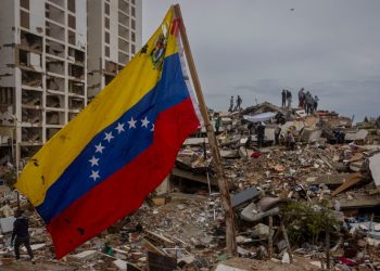 Retirada de escombros centra las operaciones en Venezuela tras 11 días de los terremotos
