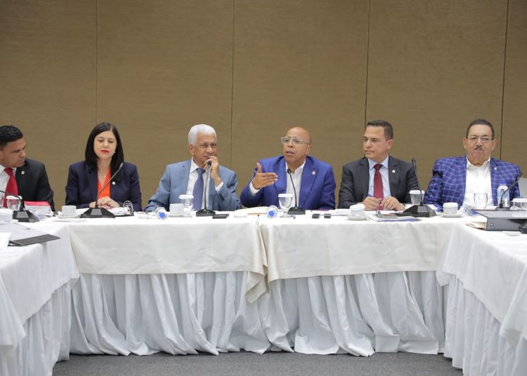 Comisión Bicameral inició trabajos de modificación del Código Penal