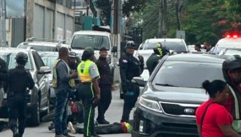 Motorista muere tras presunto desmayo y posterior atropello en Los Prados