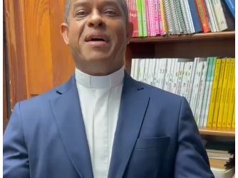 Padre Mario de la Cruz felicita al presidente Abinader y congresistas por nuevo Código Penal