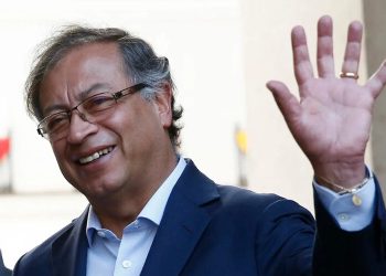 El líder de transición del nuevo Gobierno colombiano reitera que Petro «debe ser juzgado»