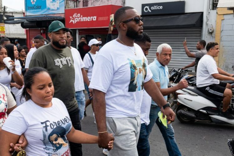 Cientos marchan por las calles de Herrera exigiendo justicia por la muerte de Darlin Mercado