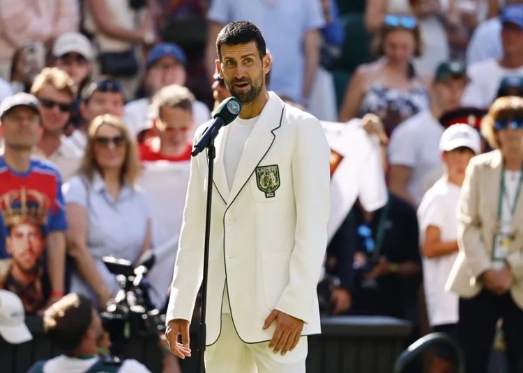 Djokovic asegura que llega con más energía a Wimbledon que a Roland Garros