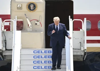 Trump critica a sus aliados europeos por no ayudar a EE.UU. en Irán y cuestiona el gasto en la OTAN