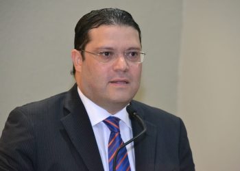 Eduardo Sanz Lovatón resalta el papel histórico de EEUU en su aniversario