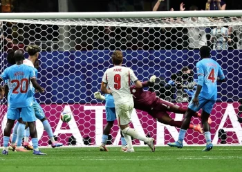 Kane rescata a Inglaterra y se cita con México en octavos