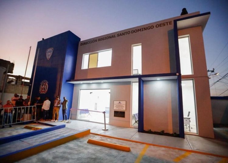Regidores de Los Alcarrizos convocan protestas por denuncias de abusos policiales
