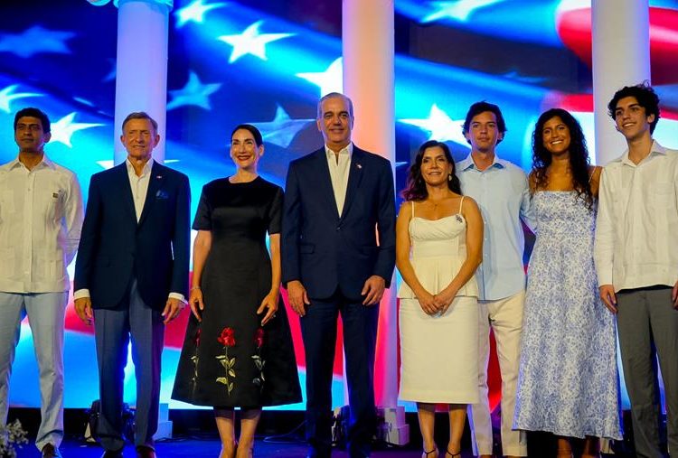 Embajada de Estados Unidos conmemora en República Dominicana los 250 años de su independencia