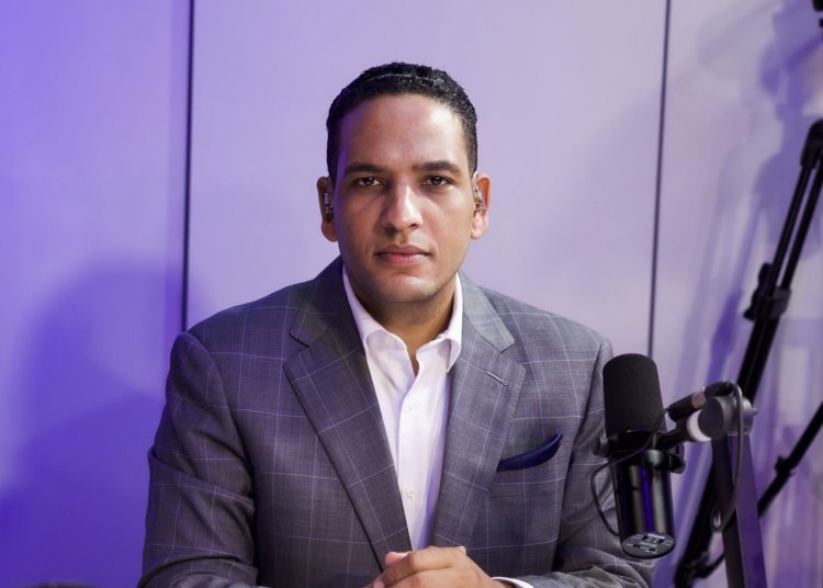 Hansel García revela fallas tras suicidio de teniente y alerta sobre salud mental de policías