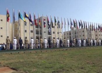 Las banderas de los 37 países ya ondean en la Villa Centroamericana y del Caribe