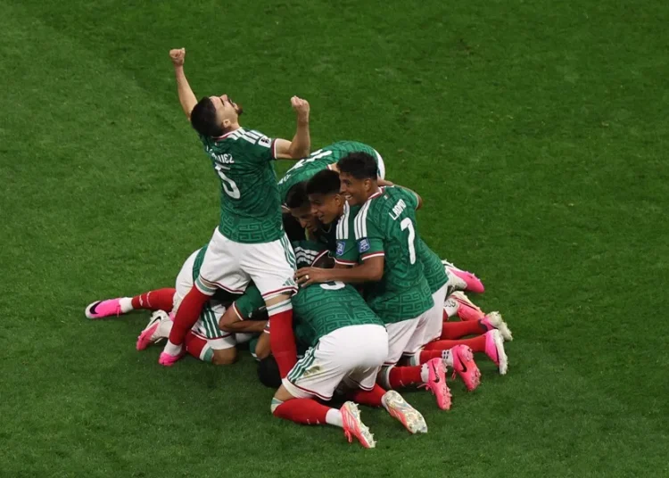 México vence 2-0 a Ecuador y espera en octavos del Mundial a Inglaterra o República Democrática del Congo