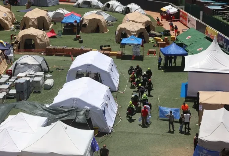 3.000 rescatistas internacionales en Venezuela: 12 personas salvados con vida en seis días