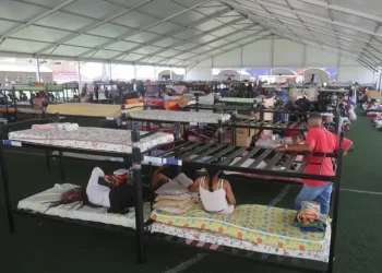 «No quiero morir en un refugio», la incertidumbre de afectados por el terremoto en Venezuela