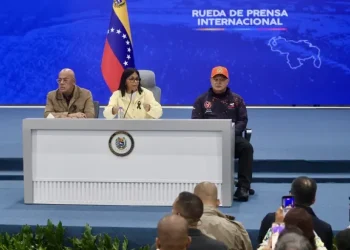 Delcy Rodríguez asegura que tiene un problema de salud, sin dar más detalles