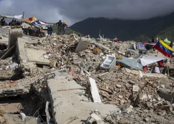 Suben a 5.278 la cifra de muertos por el doble terremoto en Venezuela