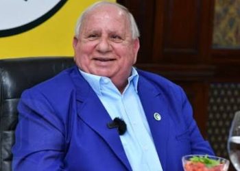 El doctor Fadul afirma que Santiago Matías «promete» y lo perfila como una opción presidencial