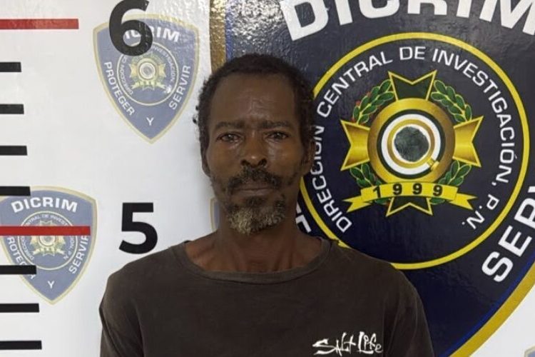 PN apresa hombre con relación a robo en residencia de Arroyo Hondo II