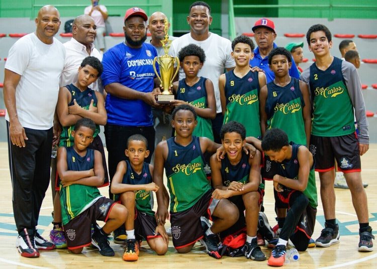 Club San Carlos se proclama campeón del torneo minibasket de Abadina