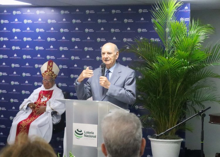 Quico Tabar advierte suspenderá las bancas que queden fuera de la nueva ley