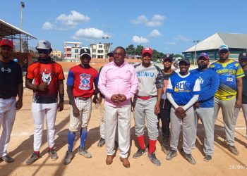 Club Virgilio Castillo Chola recibe apoyo de empresario