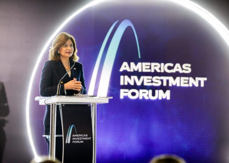 Raquel Peña destaca a RD como destino confiable de inversión en el Americas Investment Forum 2026