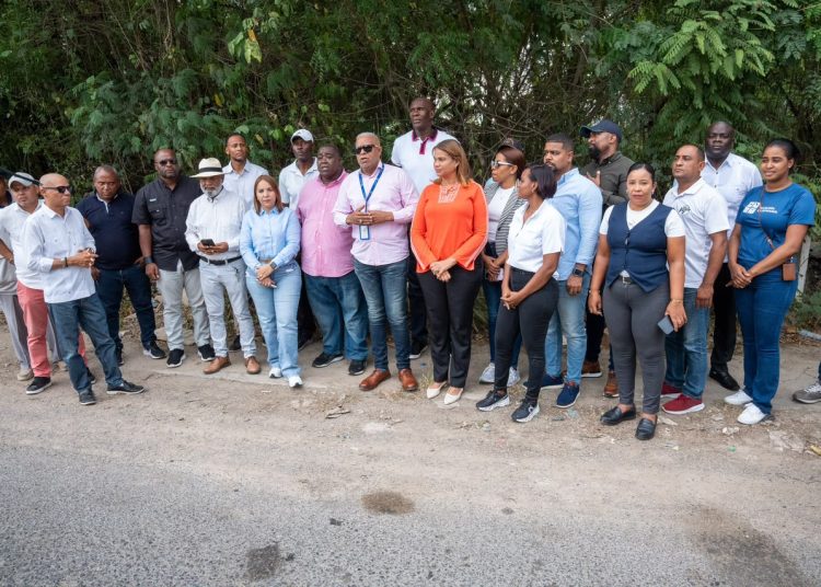 Central Romana Corporation presenta terreno de 10 mil metros para posible techado en Villa Verde