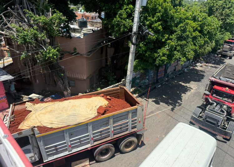 Residentes en Quita Sueño, Haina, piden intervenir urgentemente carretera por constantes accidentes