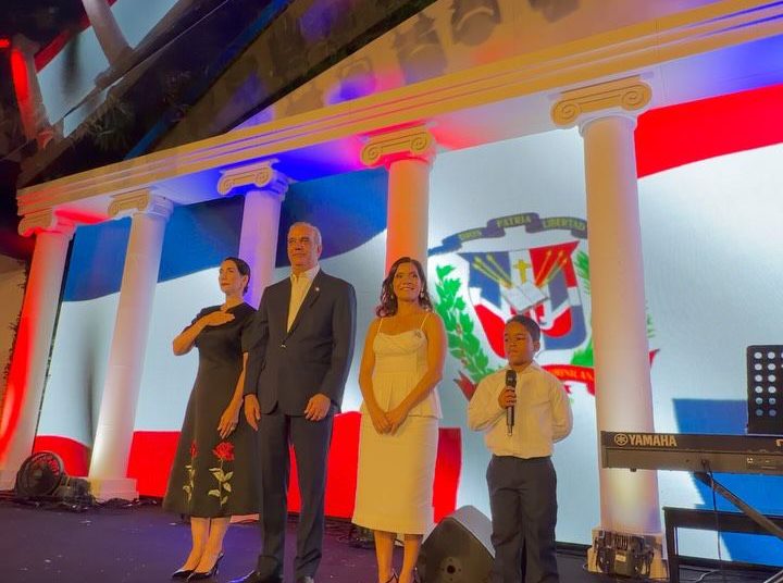 Ian David, el niño de 8 años que emocionó a todos en la celebración de la Independencia de EEUU