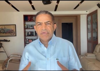 Juan Marte mantiene alza del pasaje desde este lunes y califica de “pírrica” la rebaja en los combustibles