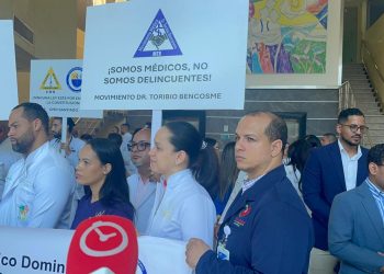 CMD en Santiago realiza paro de 24 horas y denuncia criminalización médica con el nuevo Código Penal