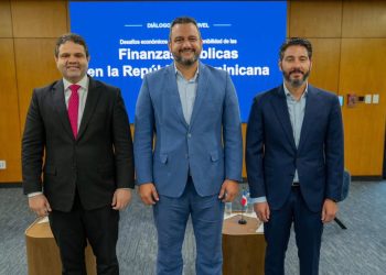 Egresados de BARNA Management School lanzan iniciativa para impulsar el diálogo sobre los principales desafíos nacionales