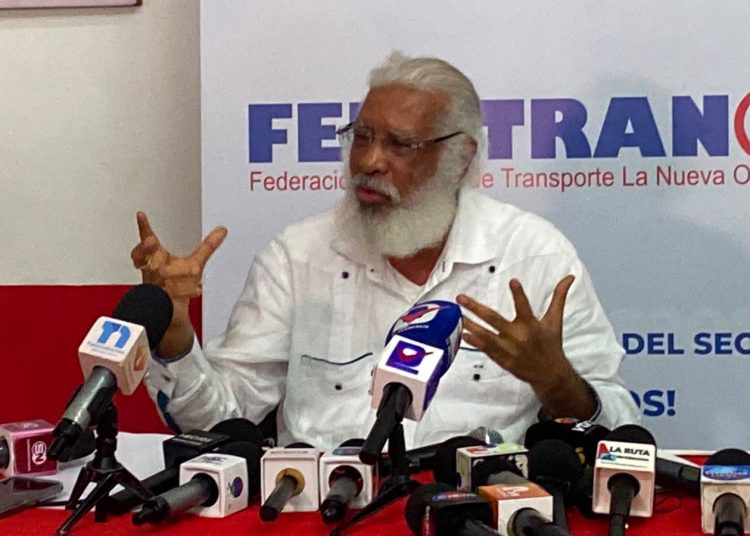 Fenatrano dice no puede postergar más aumento de pasajes en el Gran Santo Domingo