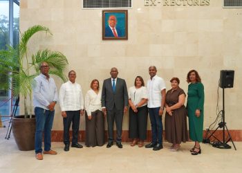UASD incorpora retrato oficial de Editrudis Beltrán a su Galería de Exrectores