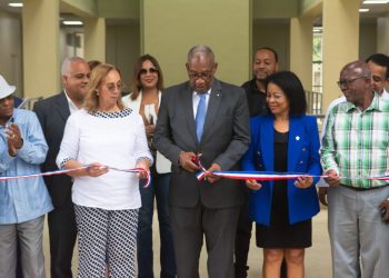 UASD inaugura moderno edificio de Postgrado en San Cristóbal