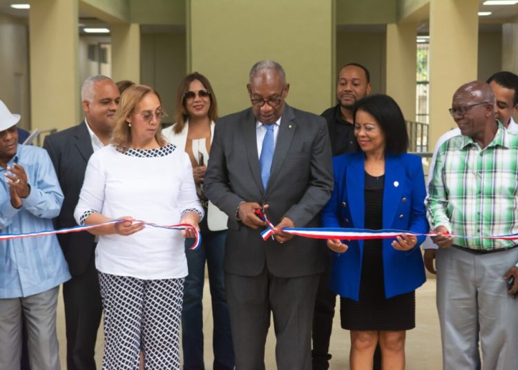 UASD inaugura moderno edificio de Postgrado en San Cristóbal